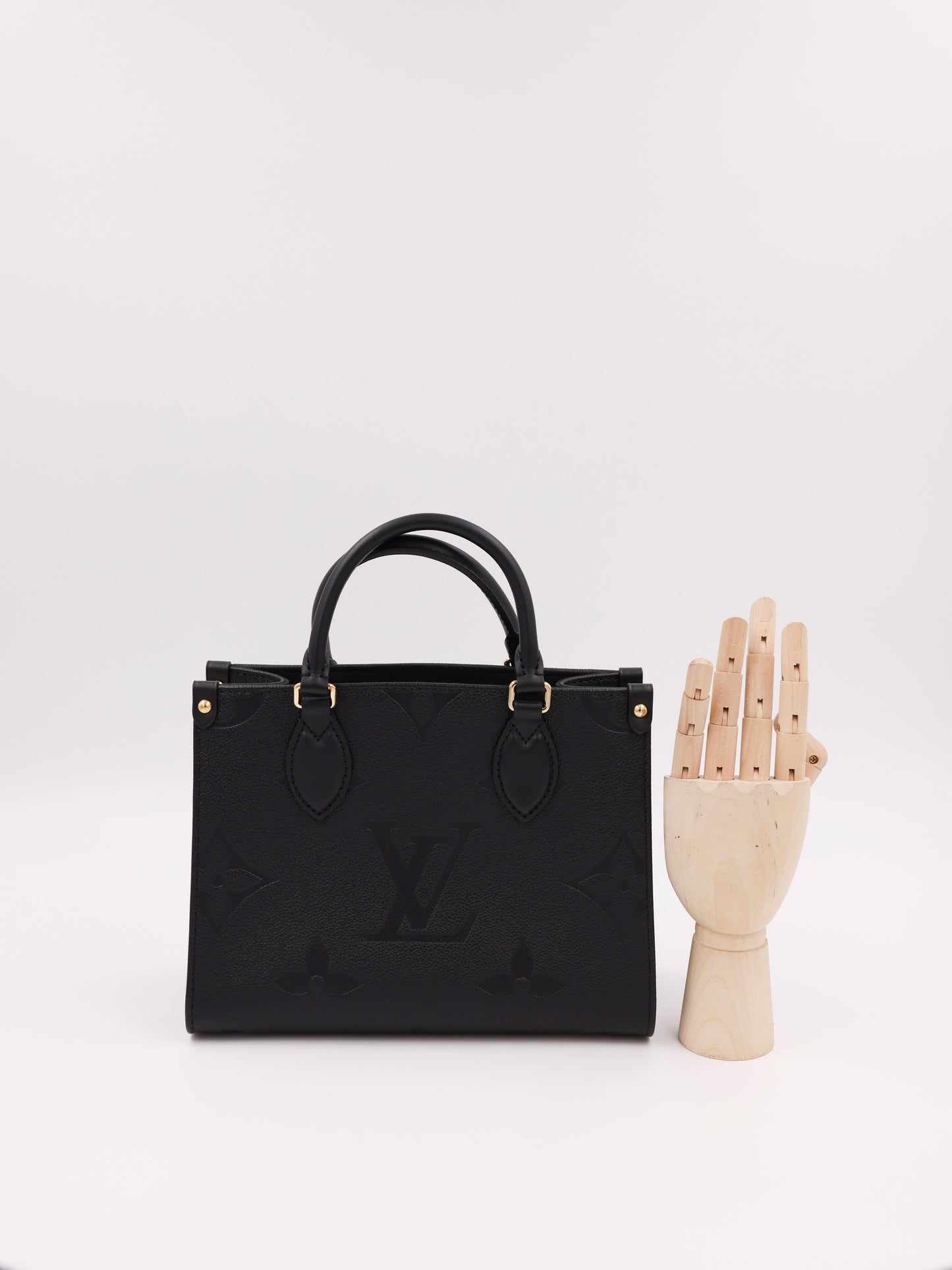 LOUIS VUITTON OnTheGo PM Monogram Empreinte schwarz