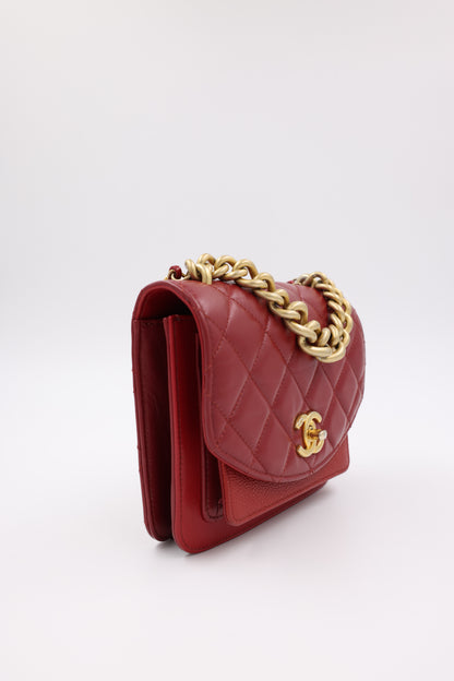CHANEL Flap small Caviar Lammleder rouge GHW