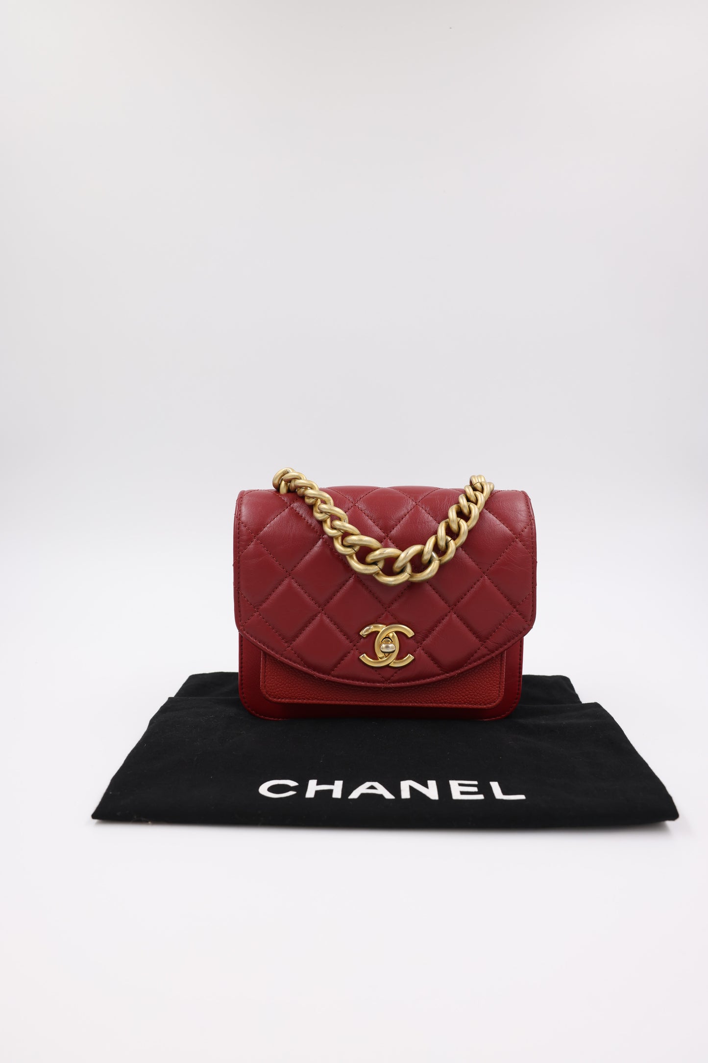CHANEL Flap small Caviar Lammleder rouge GHW
