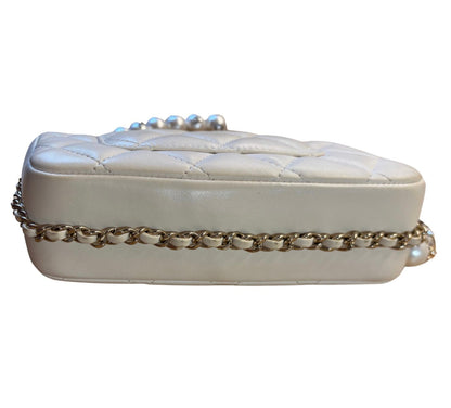 CHANEL Classic Flap Mini Pearls ivory - Clutch & Macarons - 29751593 - Clutch & Macarons - 