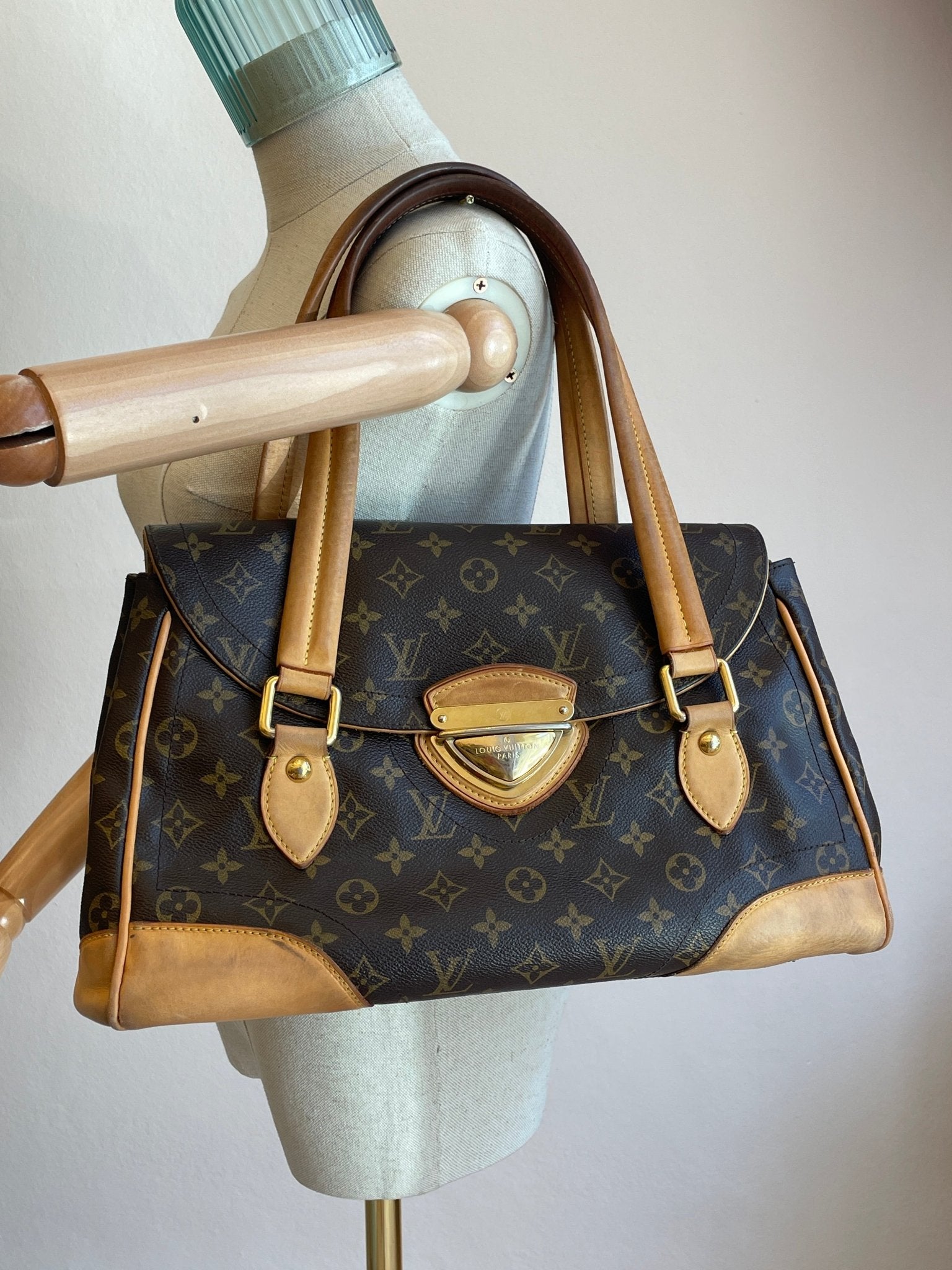 Vintage LOUIS VUITTON Beverly GM Monogram Canvas Clutch Macarons