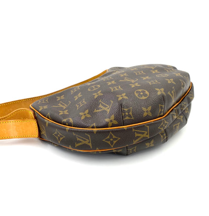 LOUIS VUITTON Croissant MM Monogram