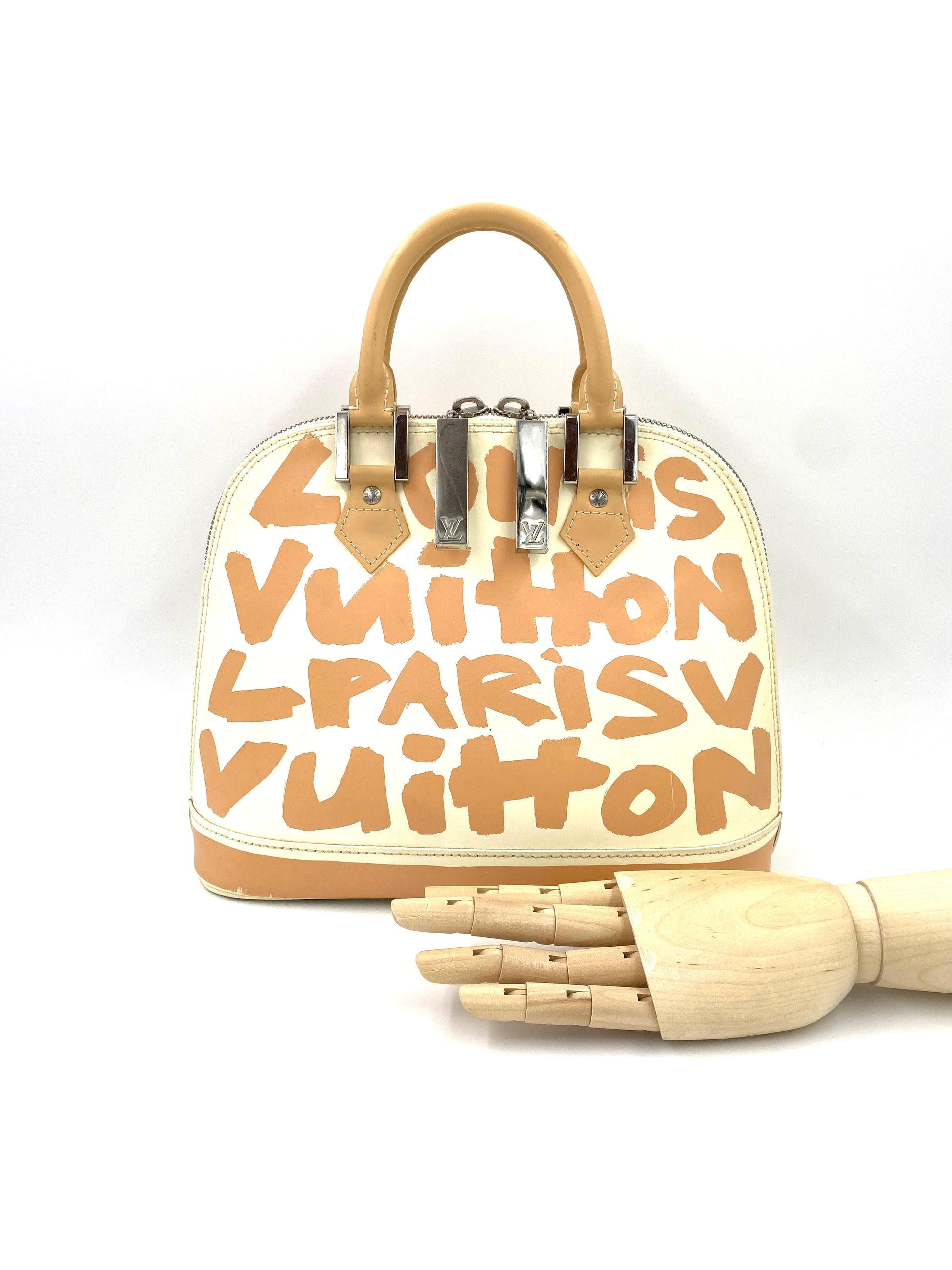 Louis Vuitton - Alma MM Graffiti Beige