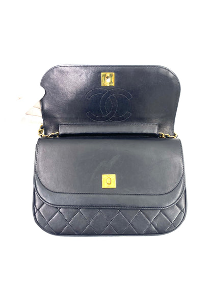 CHANEL Double Flap Bag schwarz / gold medium