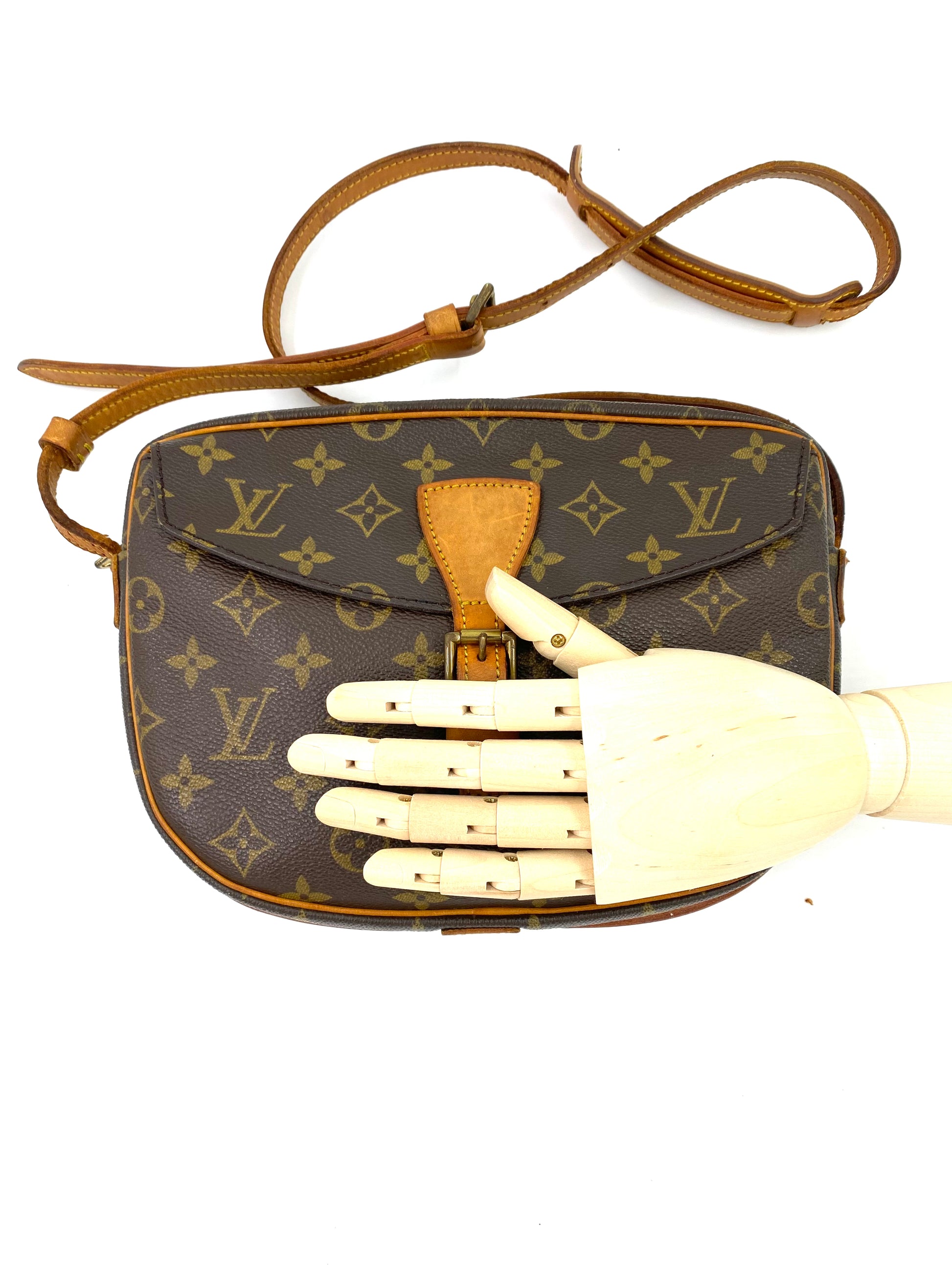 LOUIS VUITTON Jeune Fille PM Monogram Canvas – Clutch & Macarons