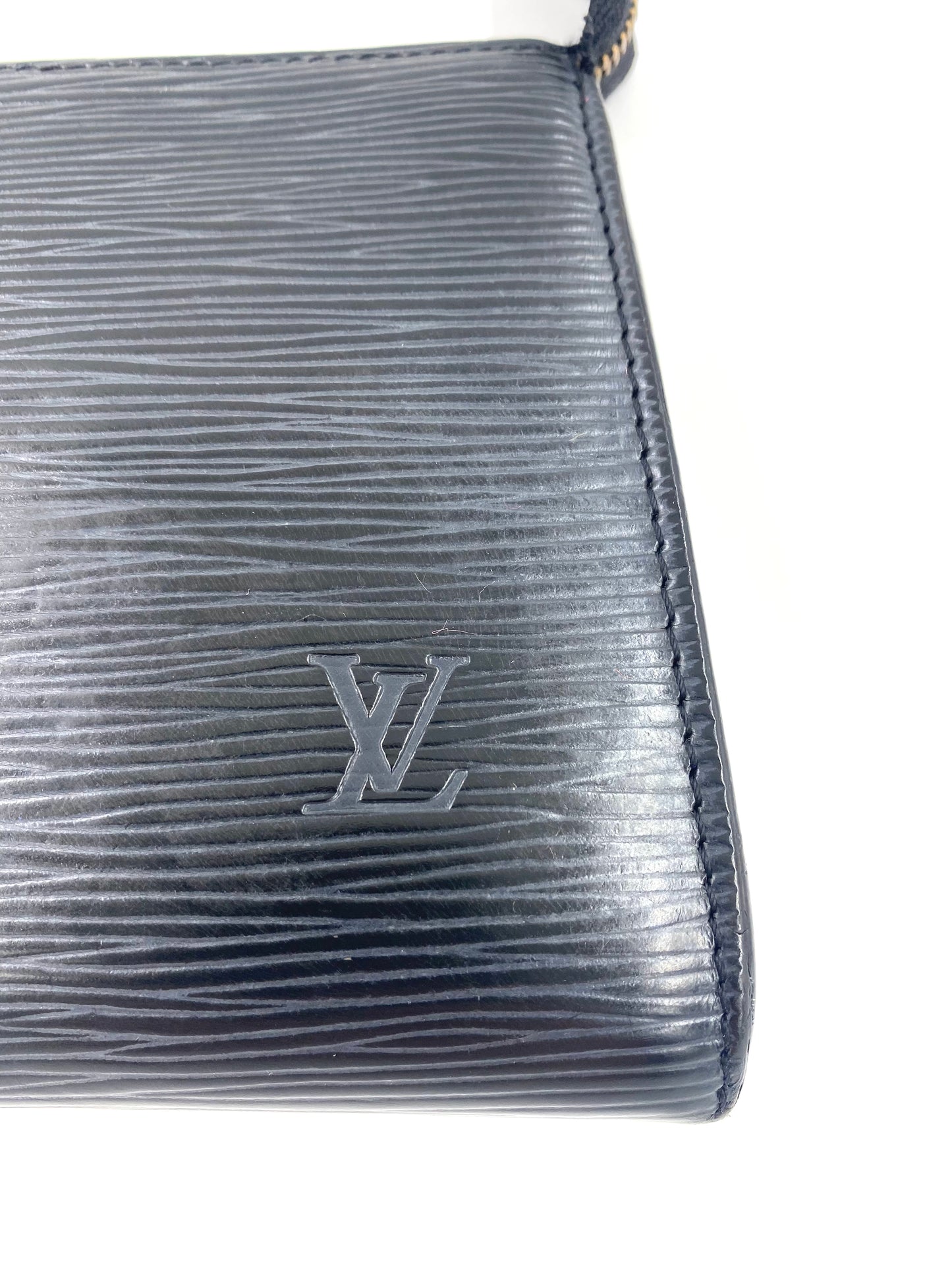 LOUIS VUITTON Clutch Pochette Epi noir schwarz