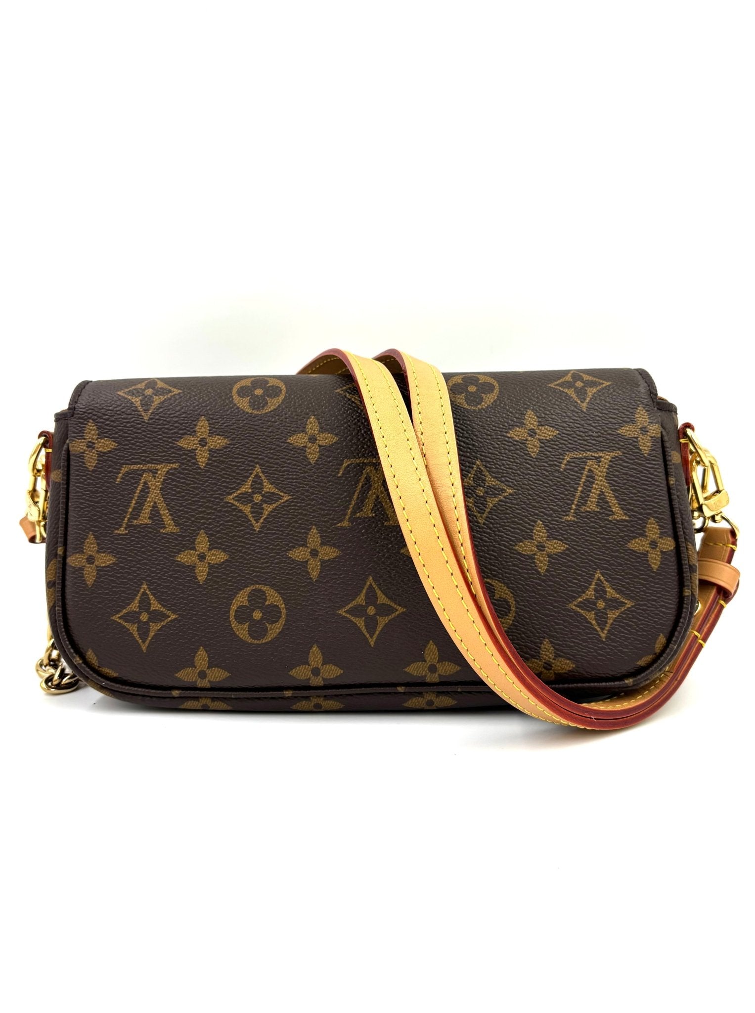 LOUIS VUITTON Ivy Woc Monogram Canvas - Clutch & Macarons - Chip - Clutch & Macarons - 