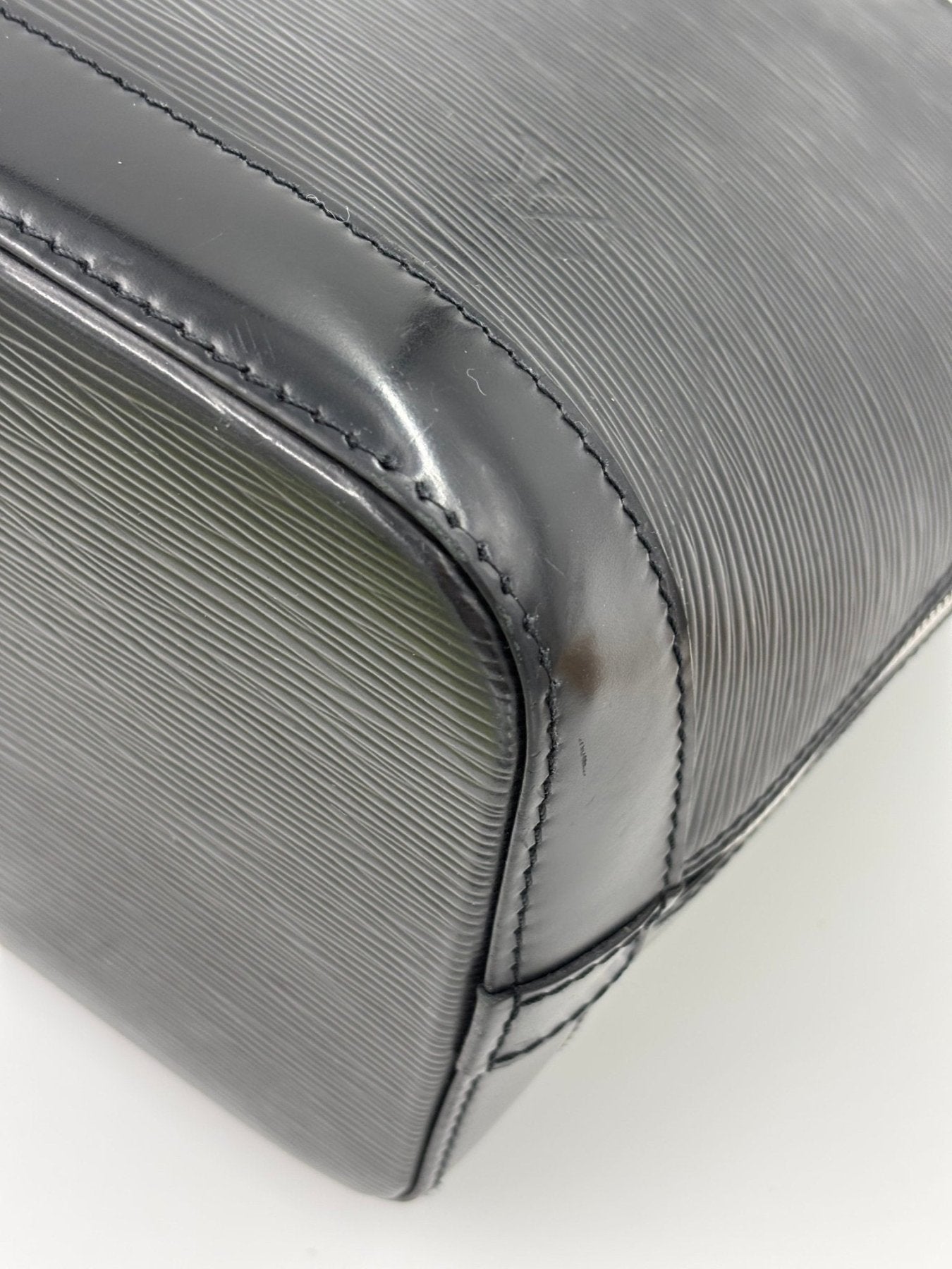 LOUIS VUITTON Alma PM Epileder schwarz mit Schulterriemen - Clutch & Macarons - FL1006 - Clutch & Macarons - 